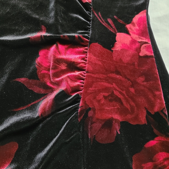 Robbie Bee Vintage Velvet Floral 90s Bodycon Dress - Picture 4 of 5